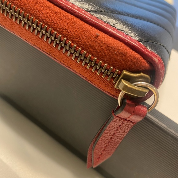 Gucci Marmont GG Wallet in Black/Cherise - Picture 9 of 11